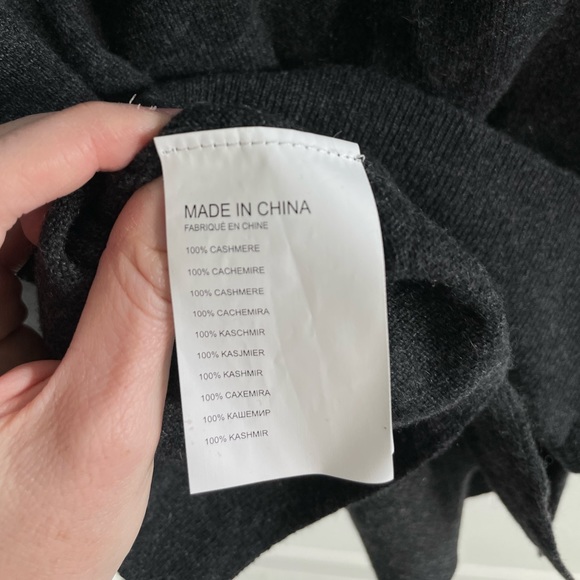 Club Monaco 100% Cashmere Sweater, Women’s Size Small - Picture 4 of 4